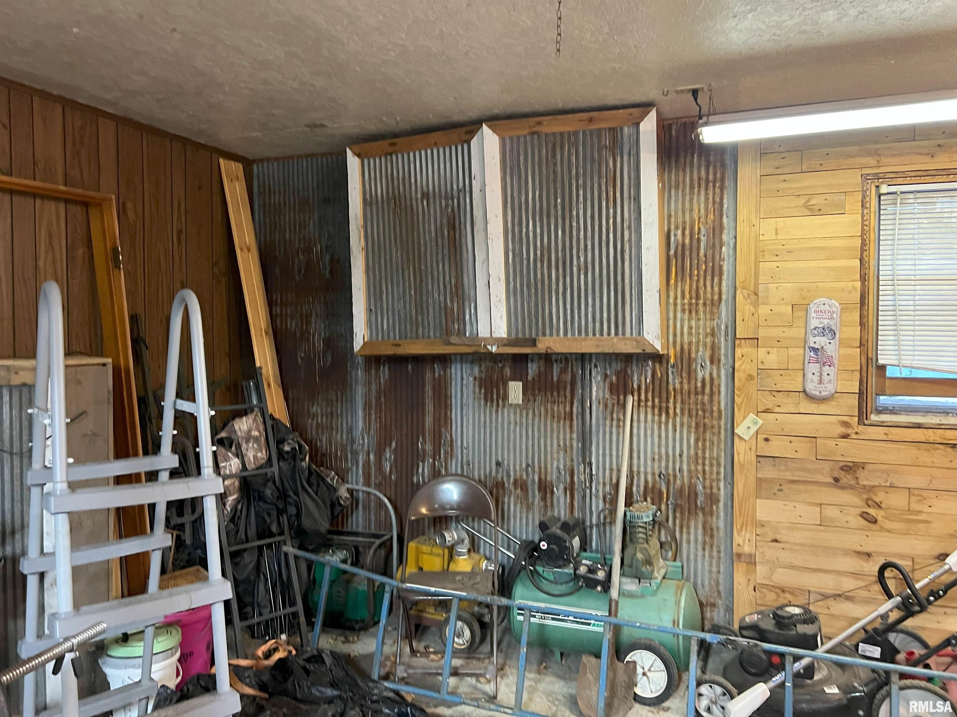 238 East Prairie Street Roodhouse, IL 62082 - Photo 13 of 54