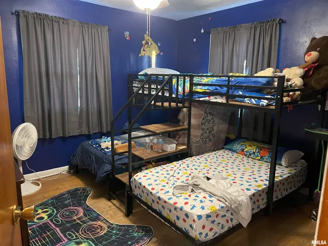 $138,000 | 238 East Prairie Street, Roodhouse, IL 62082