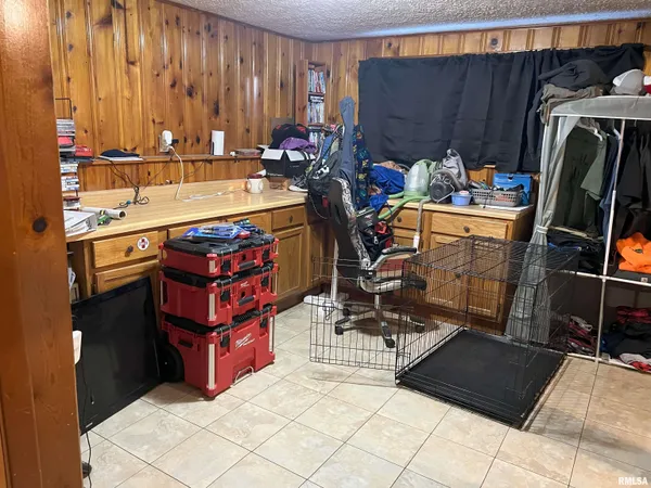$138,000 | 238 East Prairie Street, Roodhouse, IL 62082