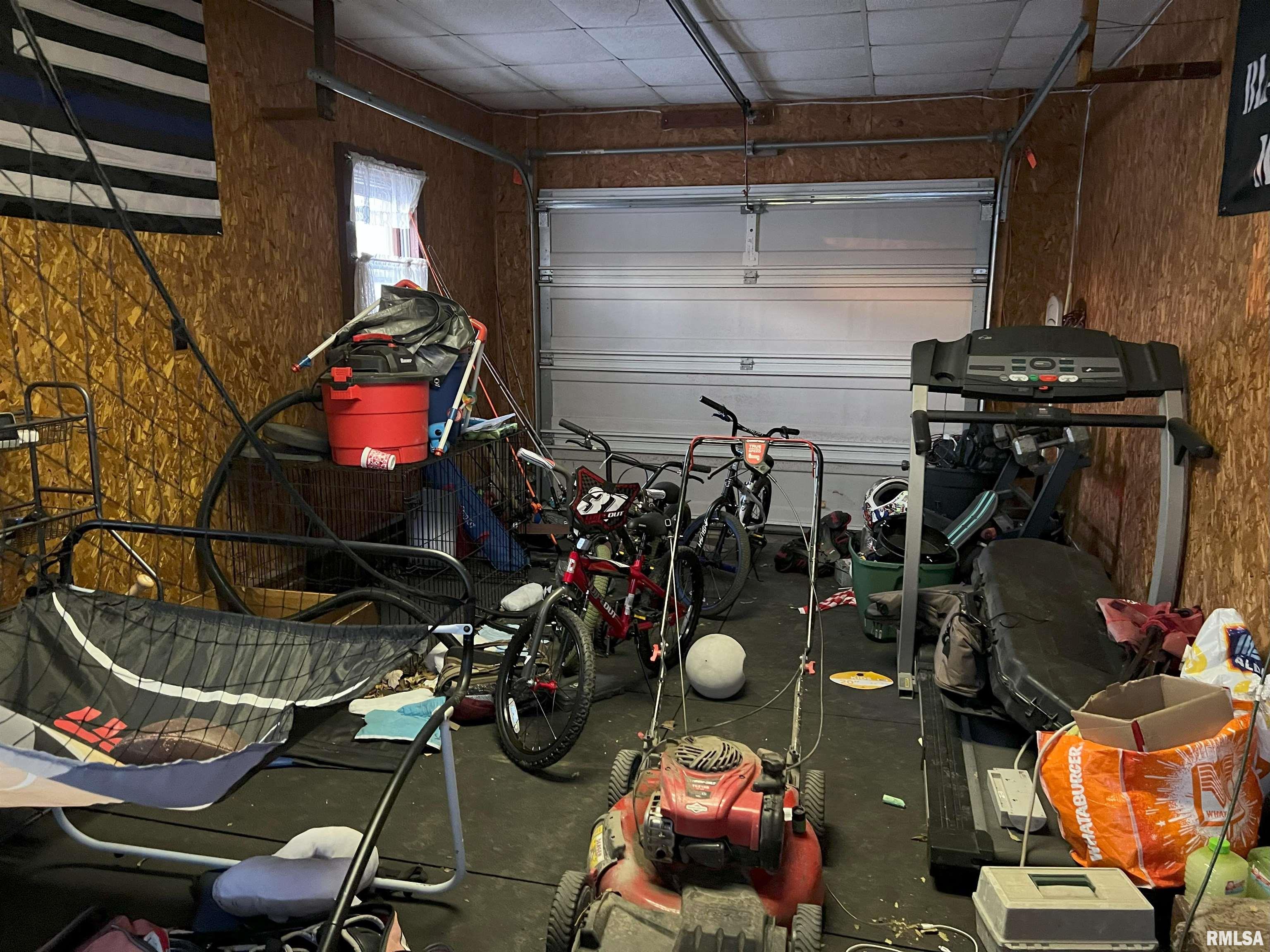 238 East Prairie Street Roodhouse, IL 62082 - Photo 5 of 54