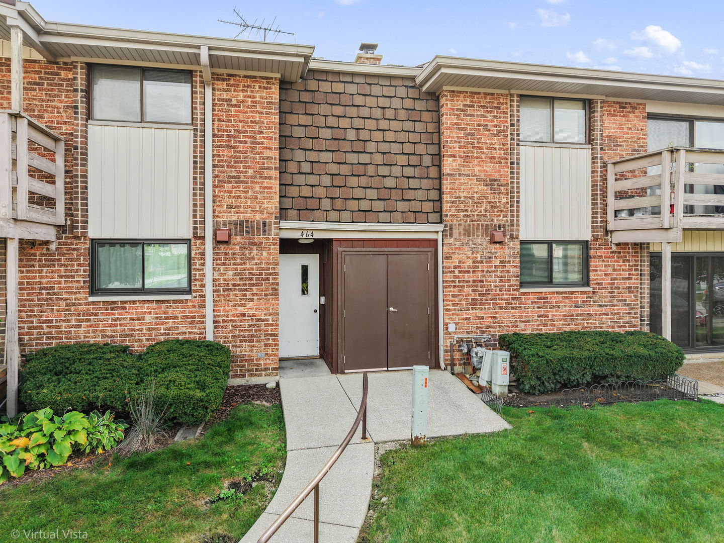 464 Raintree Drive, Unit 2D Glen Ellyn, IL 60137 - Photo 18 of 25 Gallery Image 18
