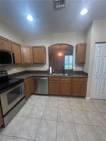 $1,900 | 3370 Dandolo Circle, Cape Coral, FL 33909