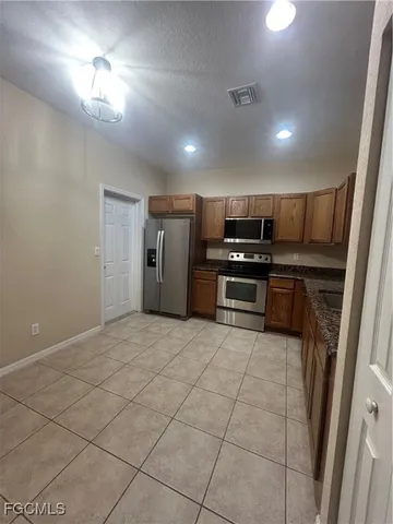 $1,900 | 3370 Dandolo Circle, Cape Coral, FL 33909