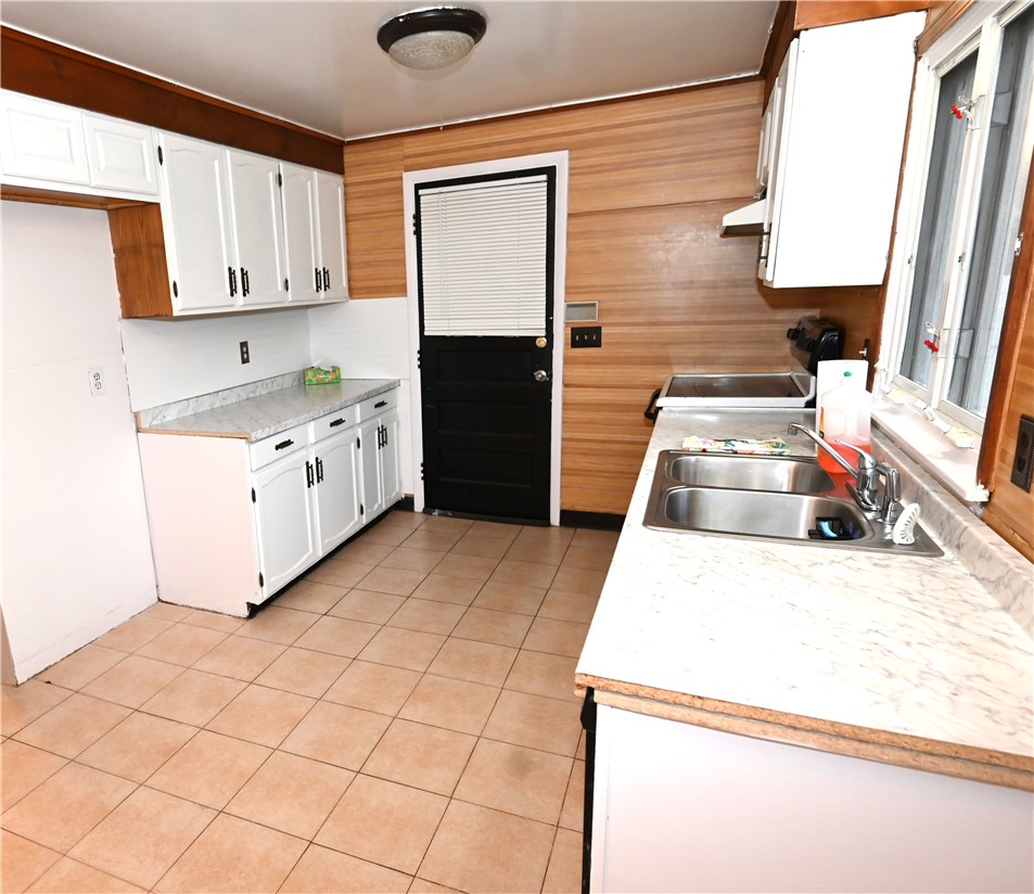 36 Jeanmoor Road Greece, NY 14616 - Photo 3 of 21