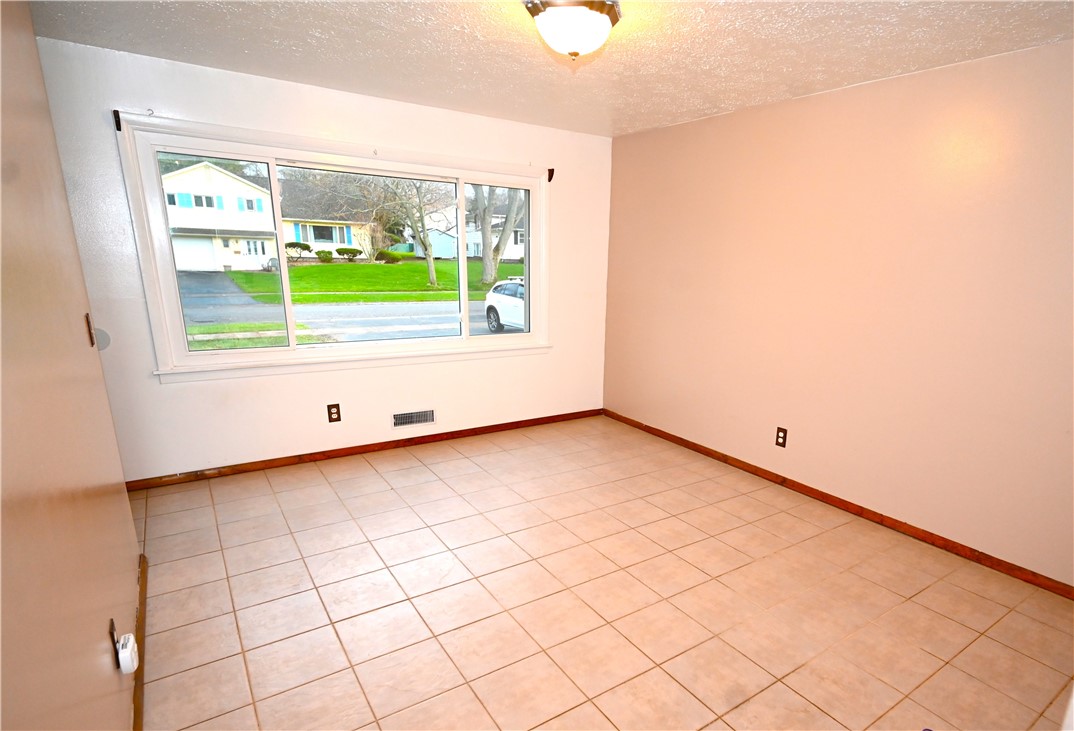 36 Jeanmoor Road Greece, NY 14616 - Photo 5 of 21