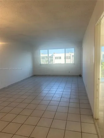 $1,850 | 2300 Park Lane, Unit 316, Hollywood, FL 33021