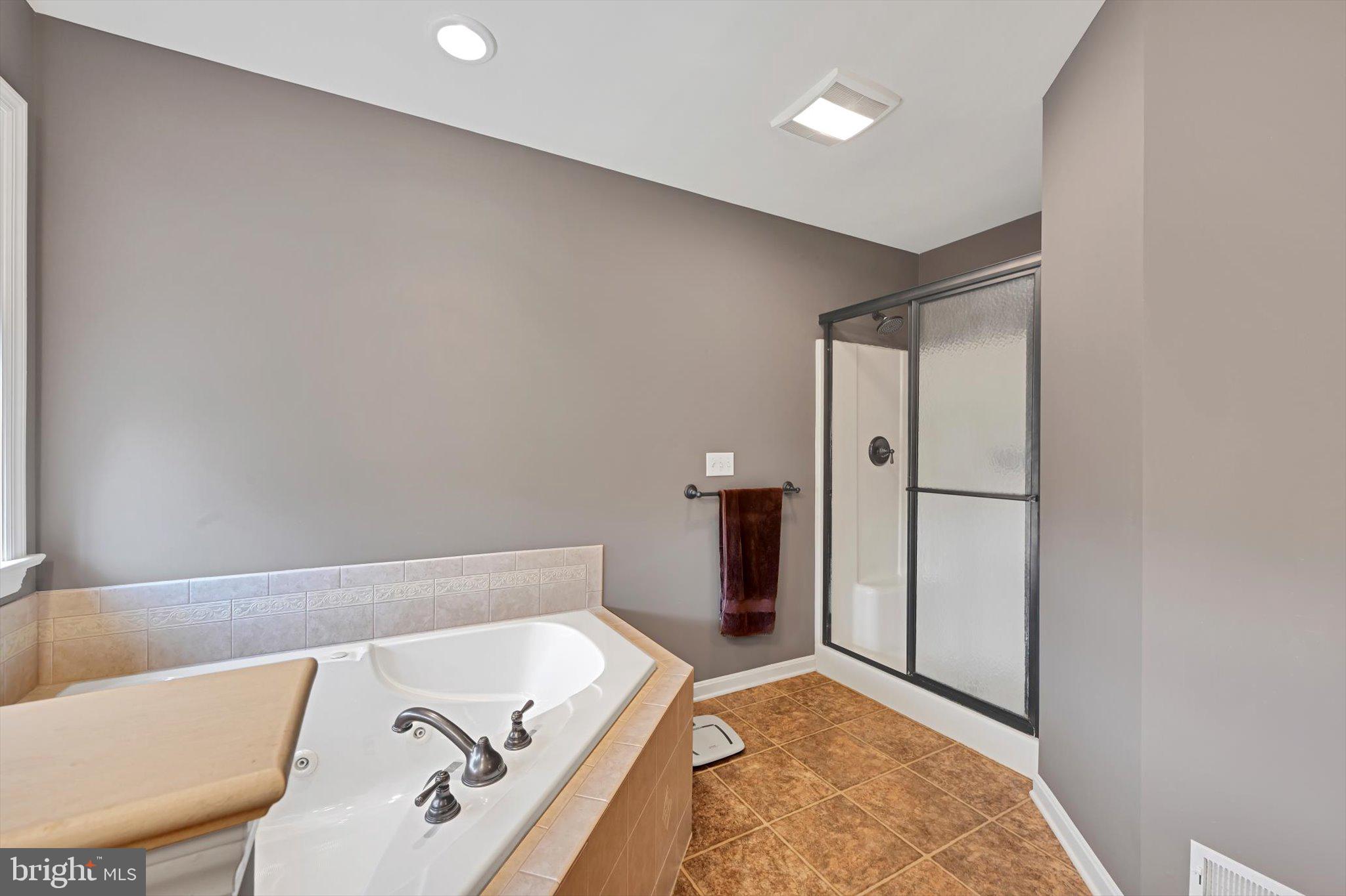 67 Clay School Road Ephrata, PA 17522 - Photo 21 of 39 Attached Bath