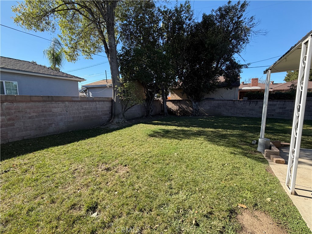 6725 Belmar Avenue Reseda, CA 91335 - Photo 22 of 24