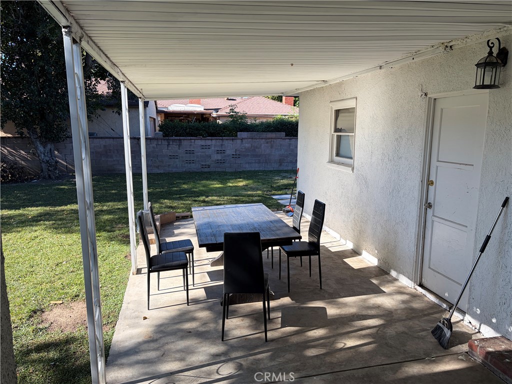 6725 Belmar Avenue Reseda, CA 91335 - Photo 10 of 24