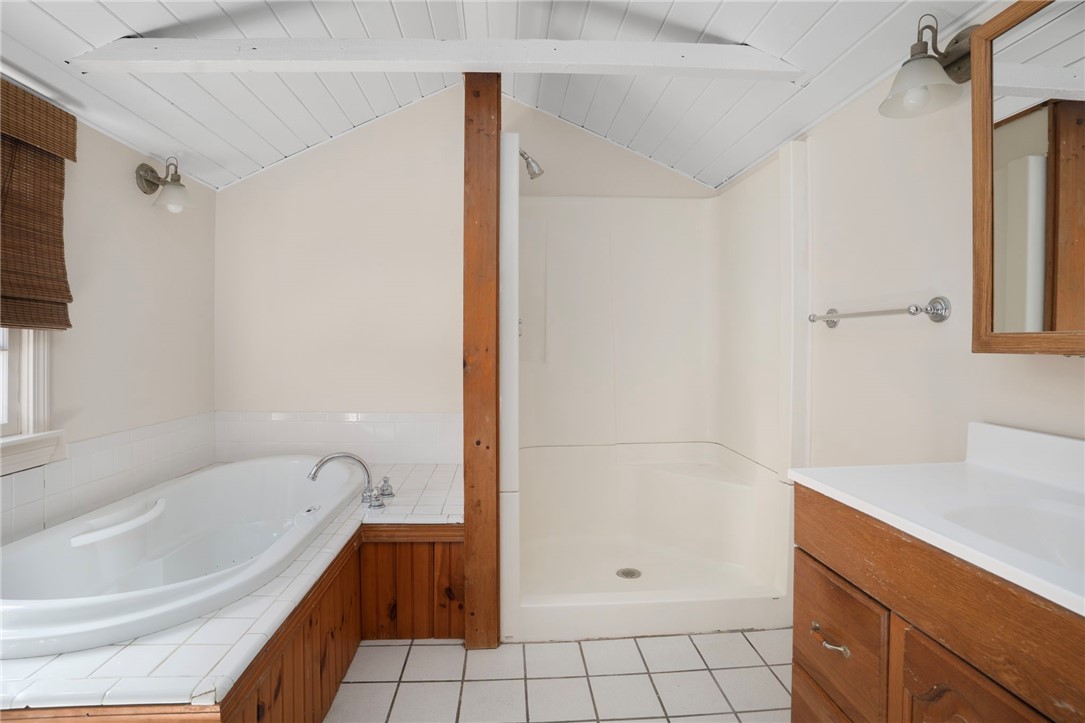 14 Elm Street Newport, RI 02840 - Photo 31 of 41