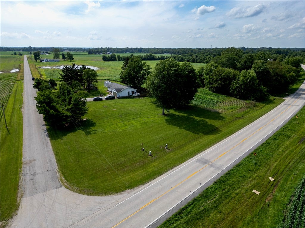 1623 Brewer Road Danville, IL 61834 - Photo 25 of 32 Gallery Image 25