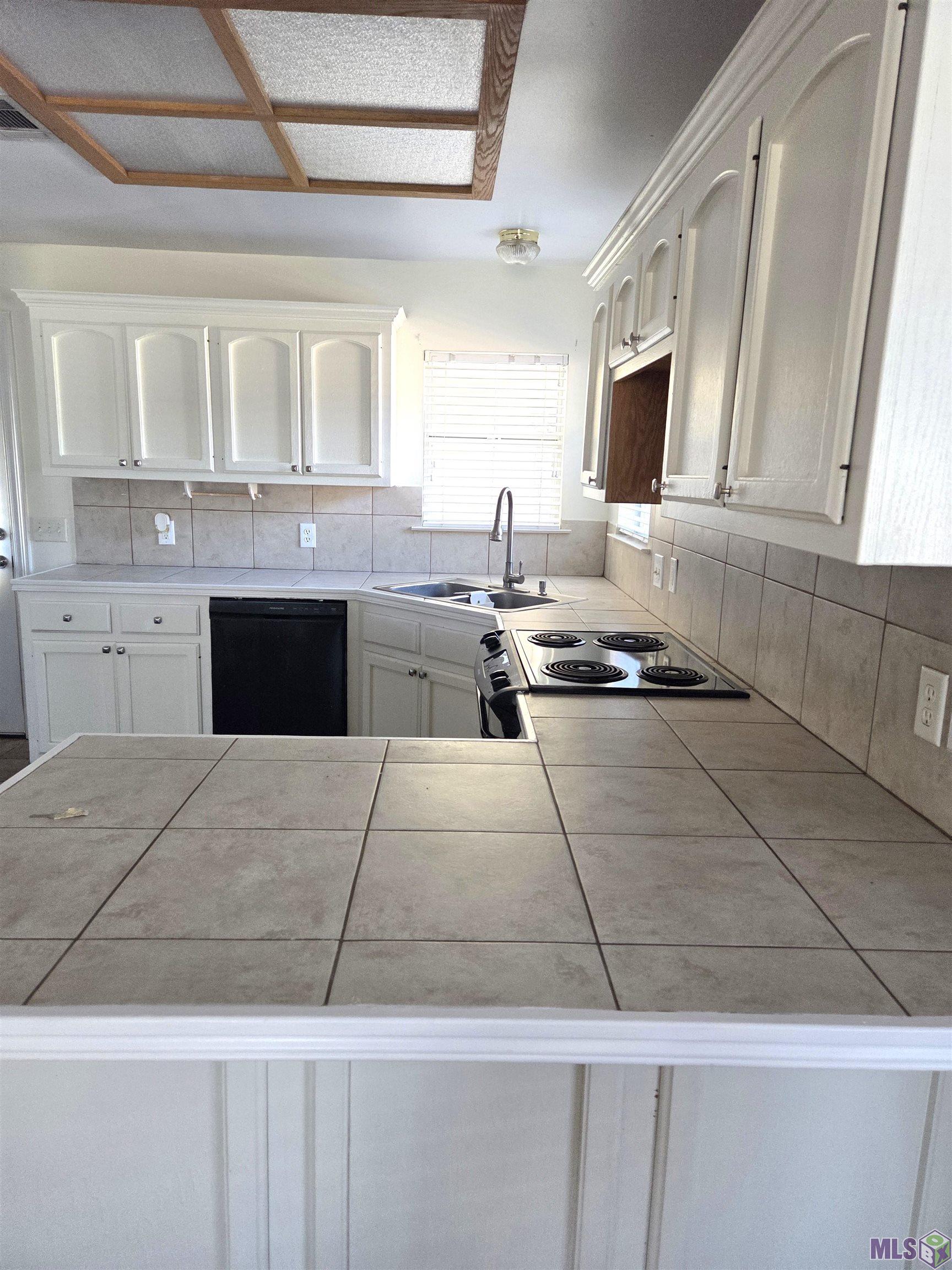 9930 Glavin Avenue Baton Rouge, LA 70810 - Photo 14 of 34