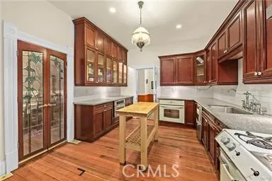 $2,999,000 | 225 North Lima Street, Sierra Madre, CA 91024