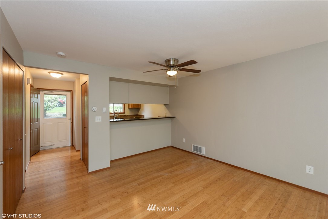 18910 Bothell Everett Highway, Unit I3 Bothell, WA 98012 - Photo 13 of 25