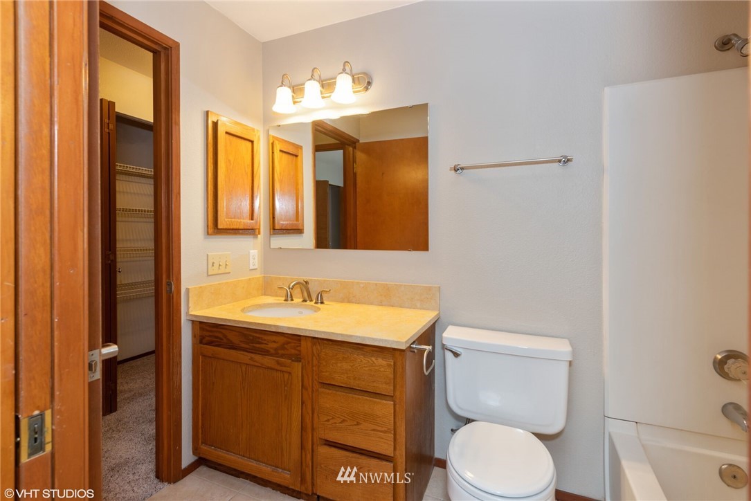 18910 Bothell Everett Highway, Unit I3 Bothell, WA 98012 - Photo 17 of 25