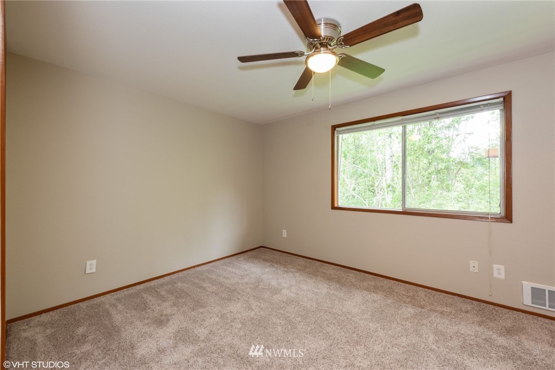 18910 Bothell Everett Highway, Unit I3 Bothell, WA 98012 - Photo 20 of 25