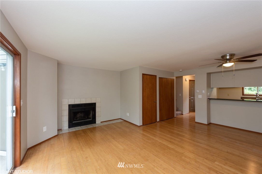 18910 Bothell Everett Highway, Unit I3 Bothell, WA 98012 - Photo 4 of 25
