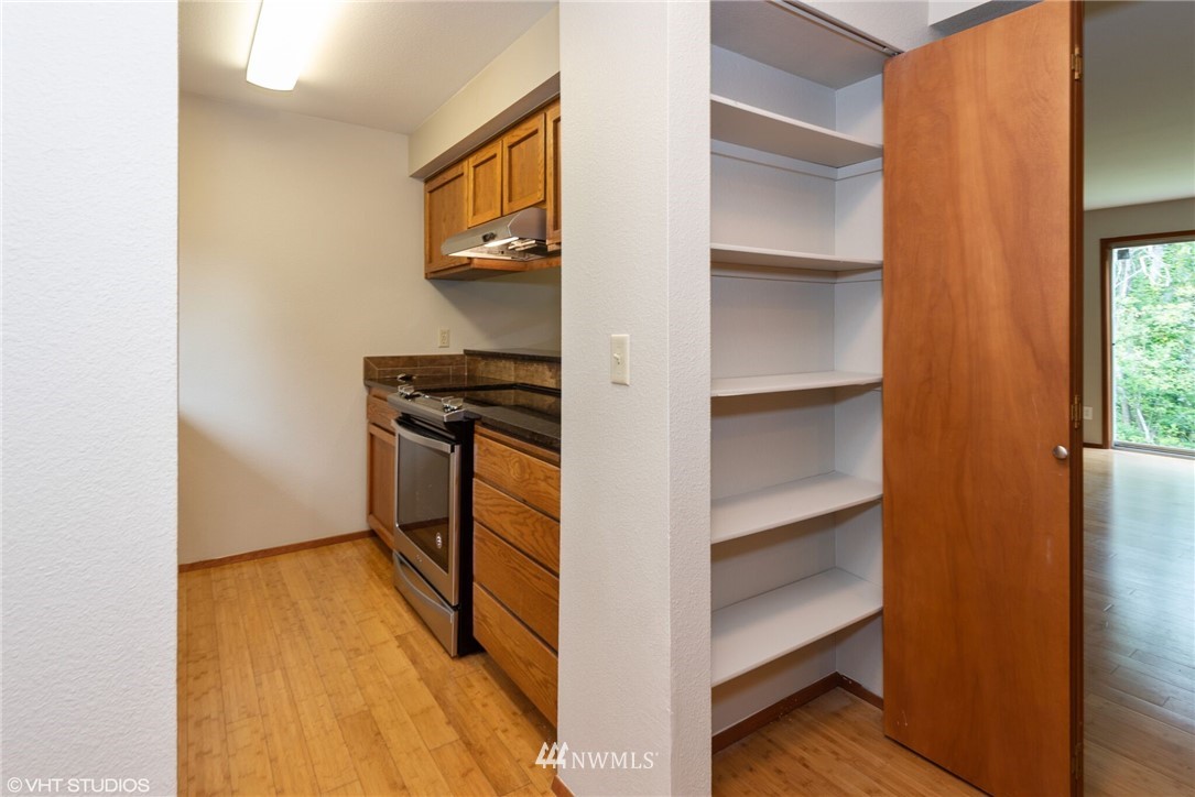 18910 Bothell Everett Highway, Unit I3 Bothell, WA 98012 - Photo 5 of 25