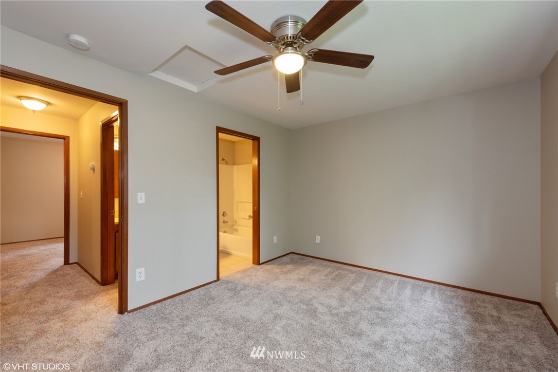 18910 Bothell Everett Highway, Unit I3 Bothell, WA 98012 - Photo 9 of 25