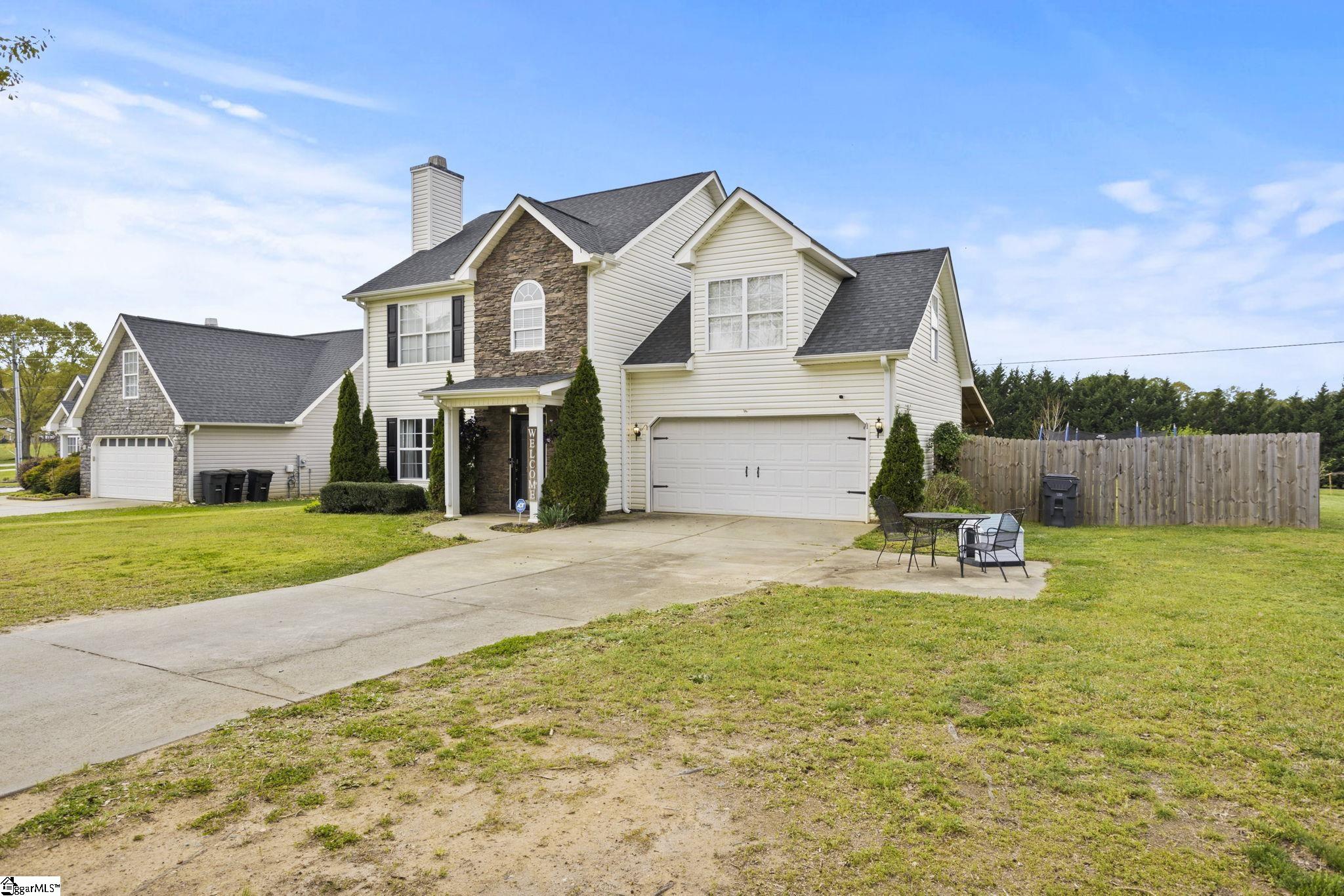 707 Abercrombie Road Fountain Inn, SC 29644 - Photo 3 of 32