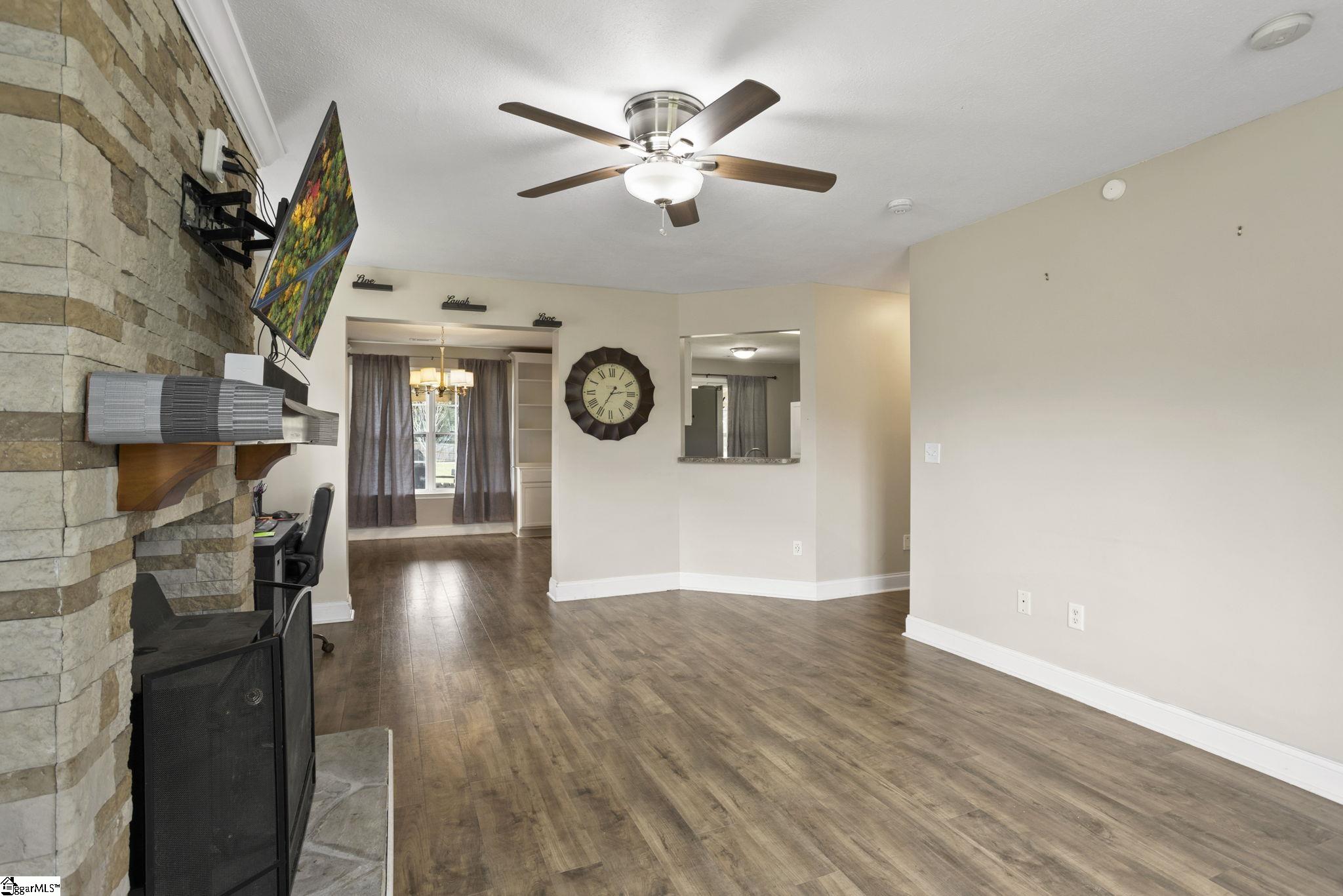 707 Abercrombie Road Fountain Inn, SC 29644 - Photo 8 of 32
