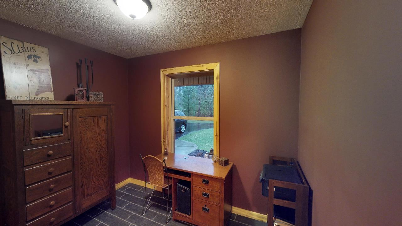 1847 Round Lake Road Interlochen, MI 49643 - Photo 16 of 35 1846323-15.JPG