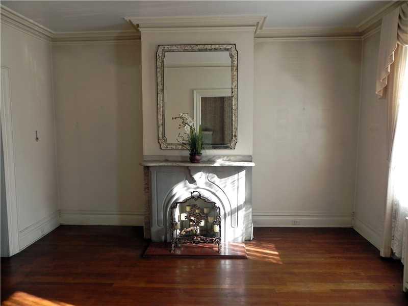 308 4th Street Monongahela, PA 15063 - Photo 3 of 11 Living Room.