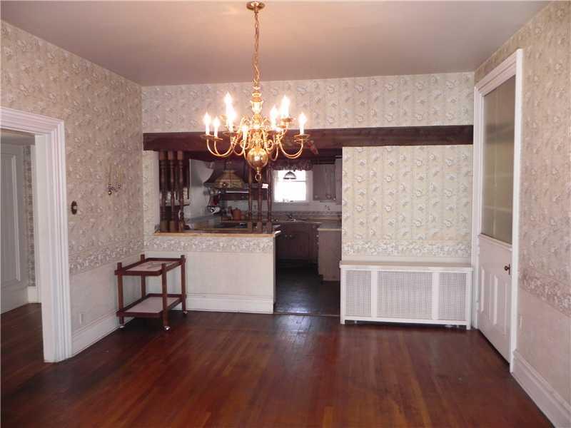 308 4th Street Monongahela, PA 15063 - Photo 4 of 11 Dining Room.