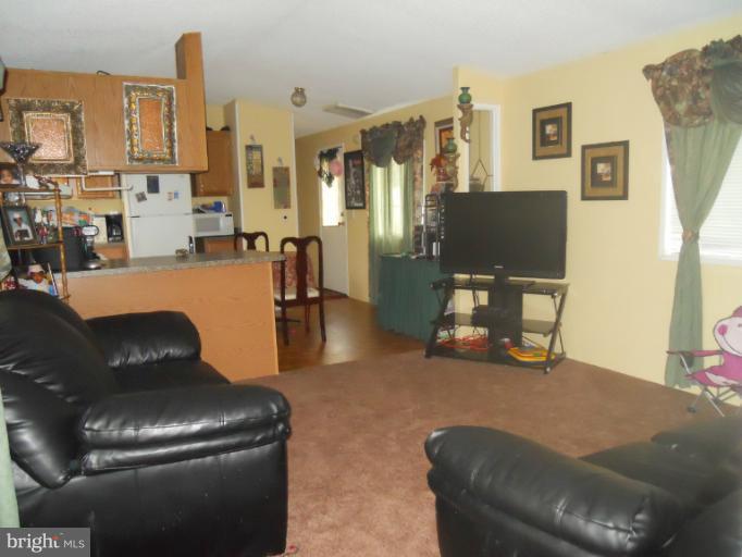 10505 Cedarville Road Brandywine, MD 20613 - Photo 5 of 9 Living Room