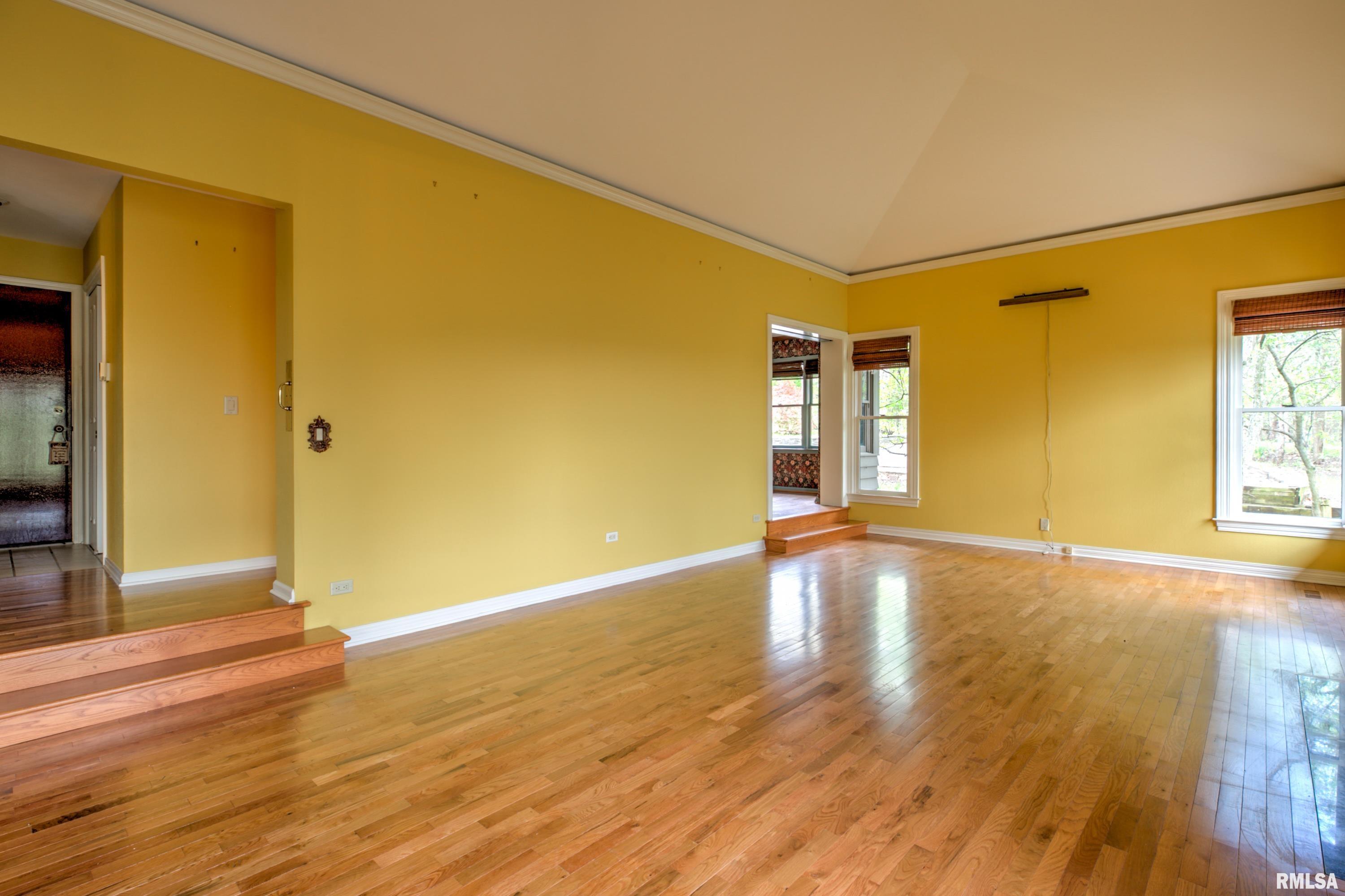 309 West Ravinwoods Road Peoria, IL 61615 - Photo 18 of 52