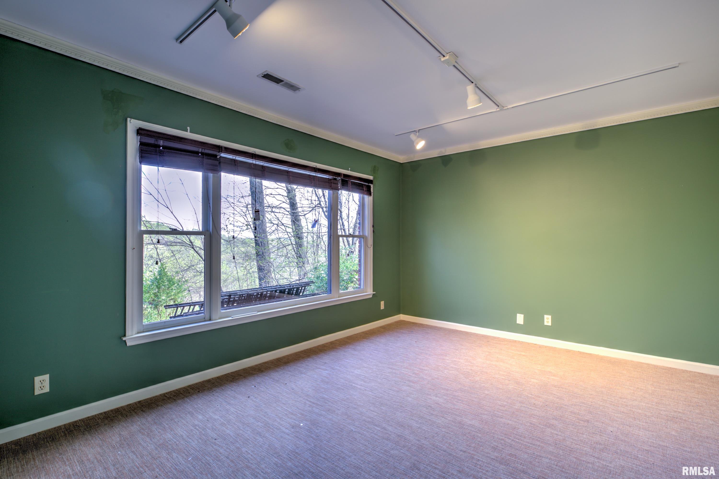 309 West Ravinwoods Road Peoria, IL 61615 - Photo 35 of 52