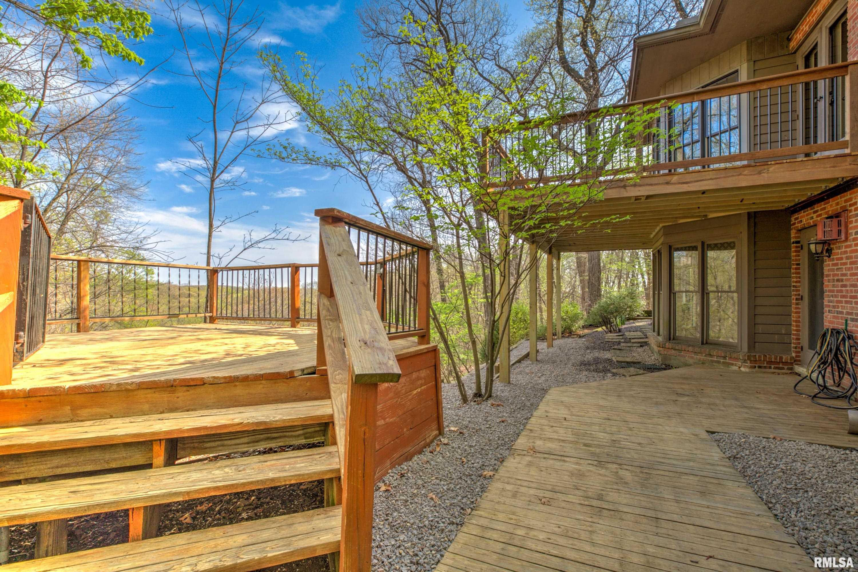 309 West Ravinwoods Road Peoria, IL 61615 - Photo 41 of 52