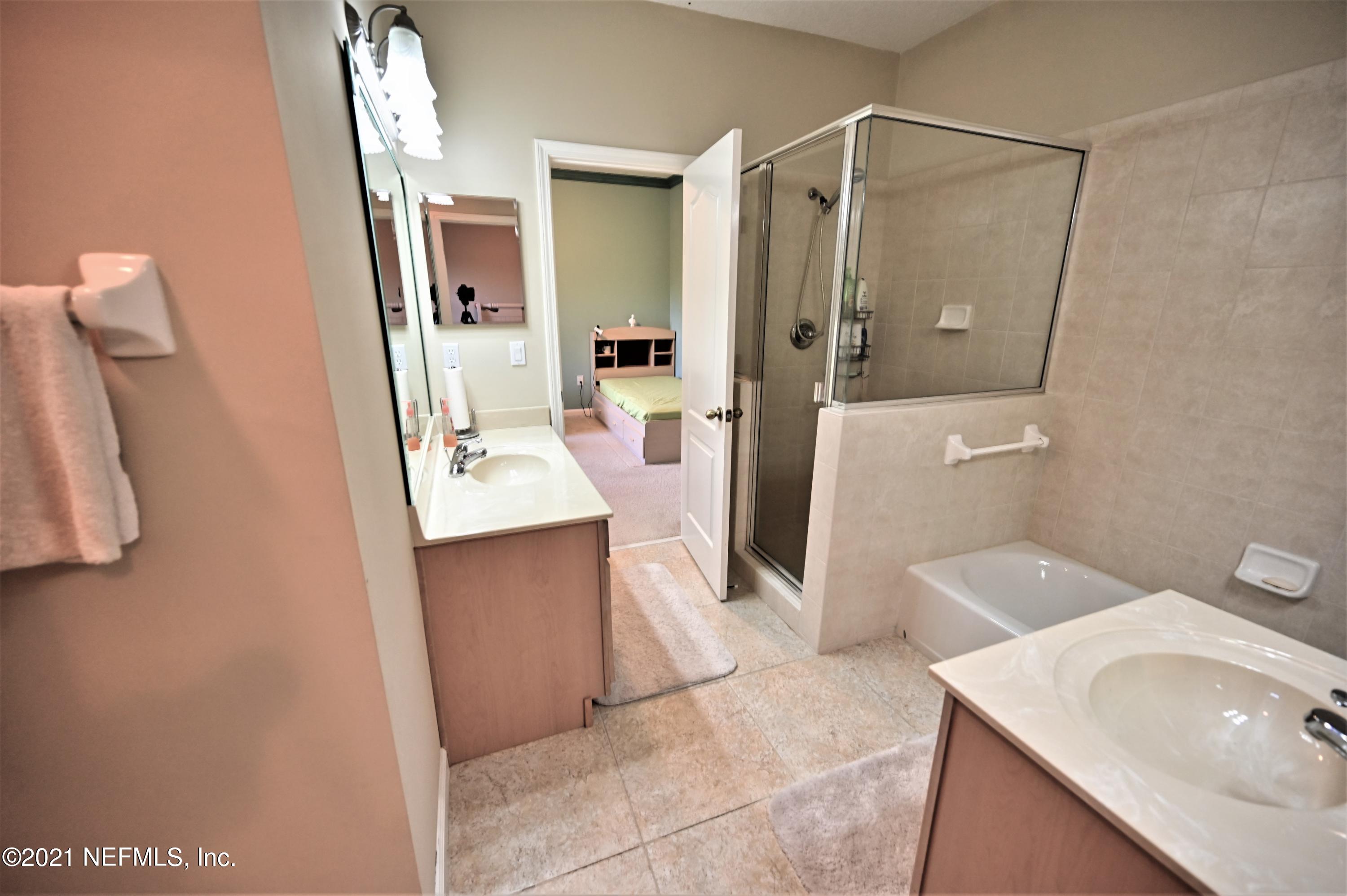 2587 Woodgrove Road Fleming Island, FL 32003 - Photo 15 of 23 Jack & Jill Bathroom