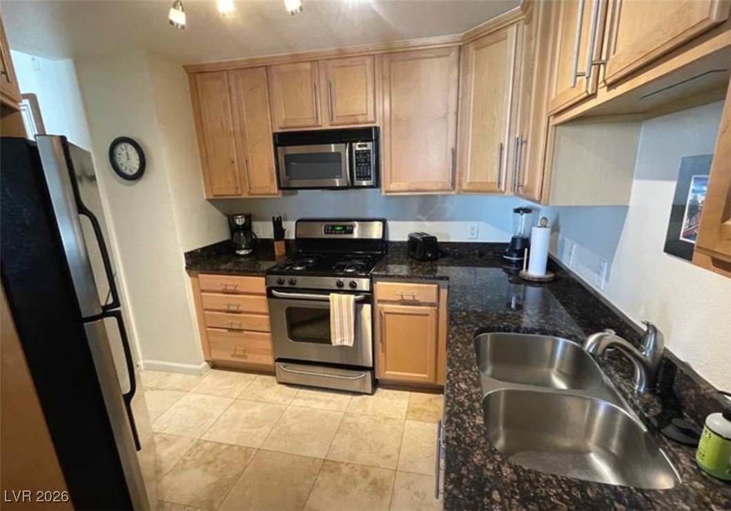 210 East Flamingo Road, Unit 218 Las Vegas, NV 89169 - Photo 11 of 59