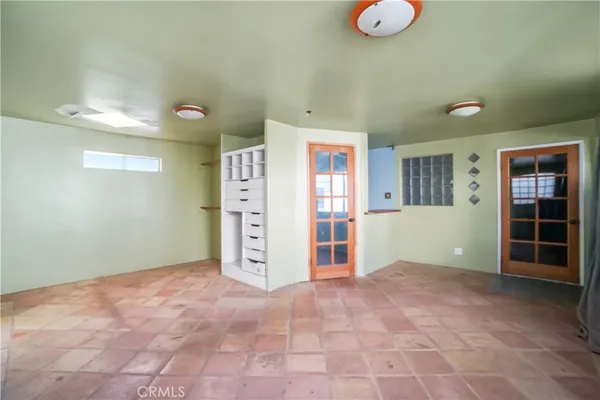 $1,950,000 | 422 South Sycamore Avenue, Los Angeles, CA 90036