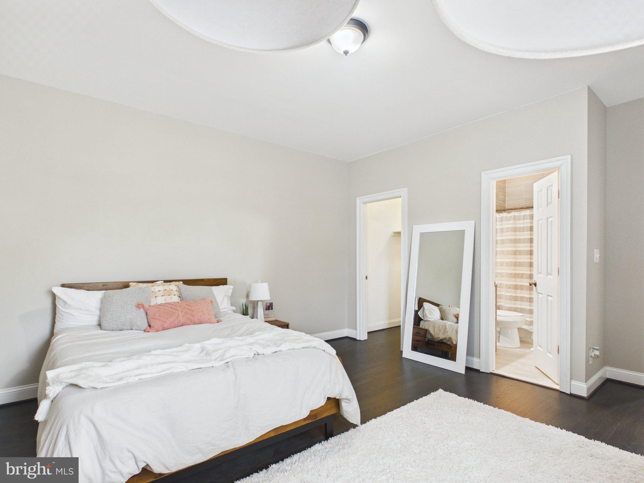 38565 Piggott Bottom Road Hamilton, VA 20158 - Photo 31 of 85 Serene bedroom with modern elegance.