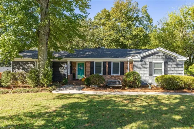 $294,900 | 627 Highland Drive, Eden, NC 27288