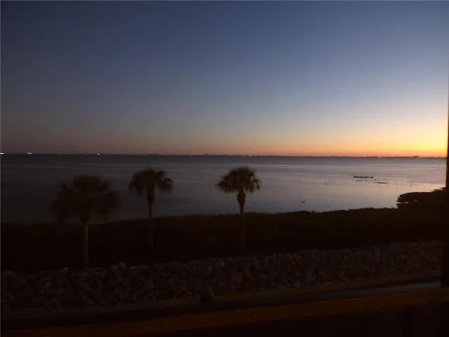 $750,000 | 4555 Bay Club Drive, Unit 22, Bradenton, FL 34210