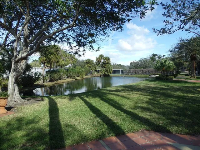$750,000 | 4555 Bay Club Drive, Unit 22, Bradenton, FL 34210