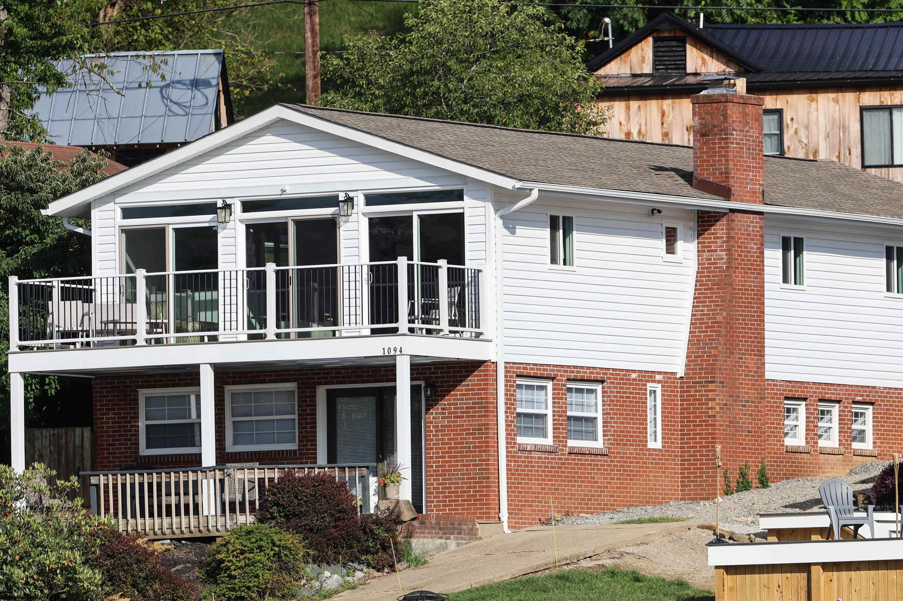 1094 Maple Lake Road Bridgeport, WV 26330 - Photo 2 of 43 Gallery Image 2