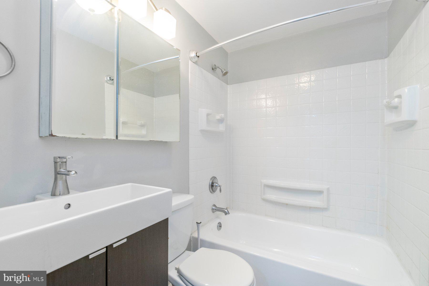 8022 Lansdale Road Baltimore, MD 21224 - Photo 18 of 26 Gallery Image 18