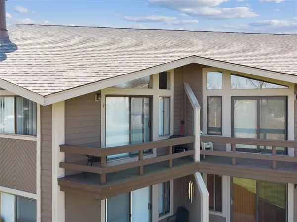 $183,900 | 1223 Veech Lane, Hidden Valley, PA 15502