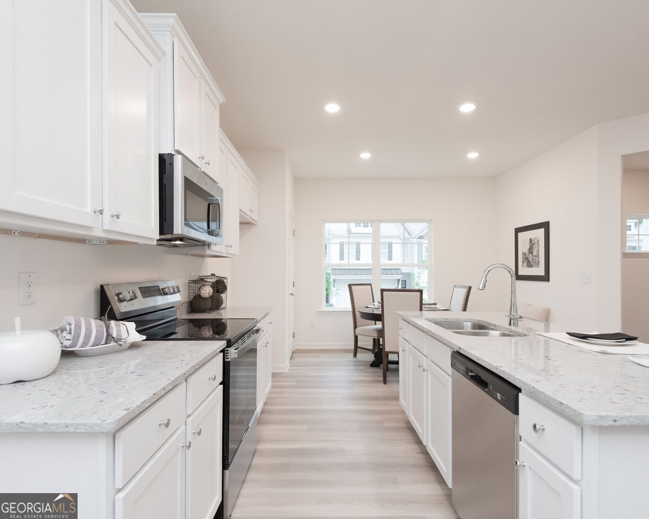 2524 Riverside Court Northeast Conyers, GA 30013 - Photo 11 of 24