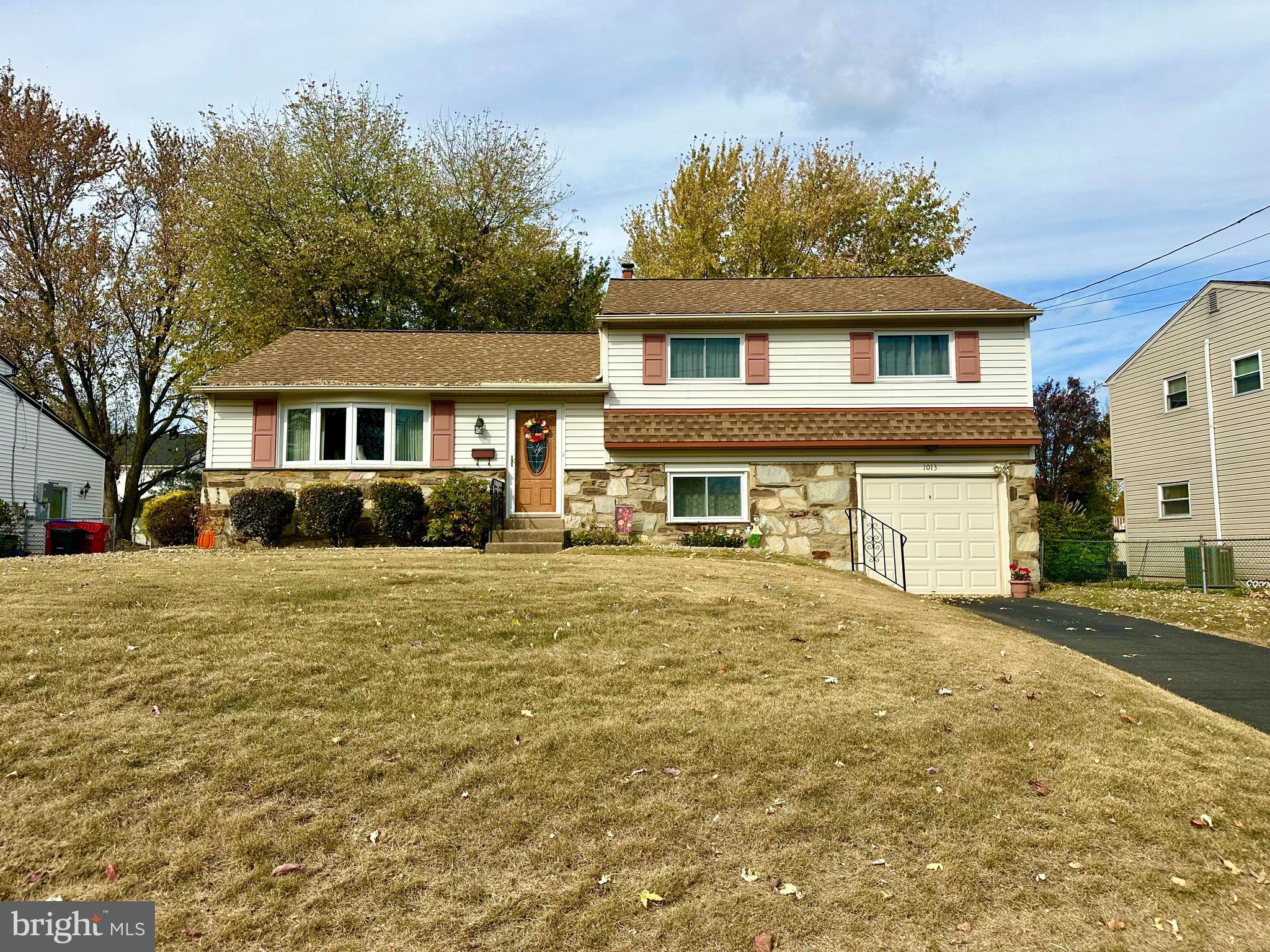 1013 Marian Road Warminster, PA 18974 - Photo 2 of 28 Front Exterior