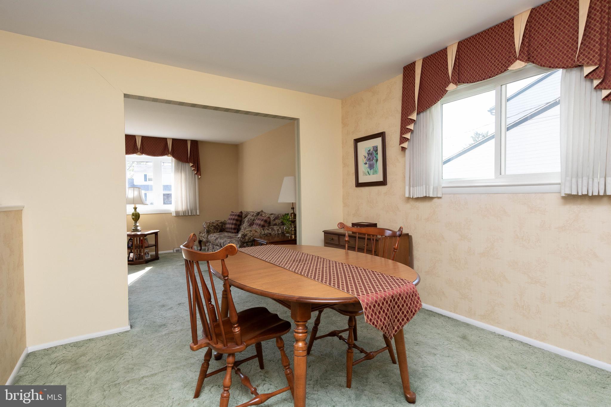 1013 Marian Road Warminster, PA 18974 - Photo 9 of 28 Dining Room