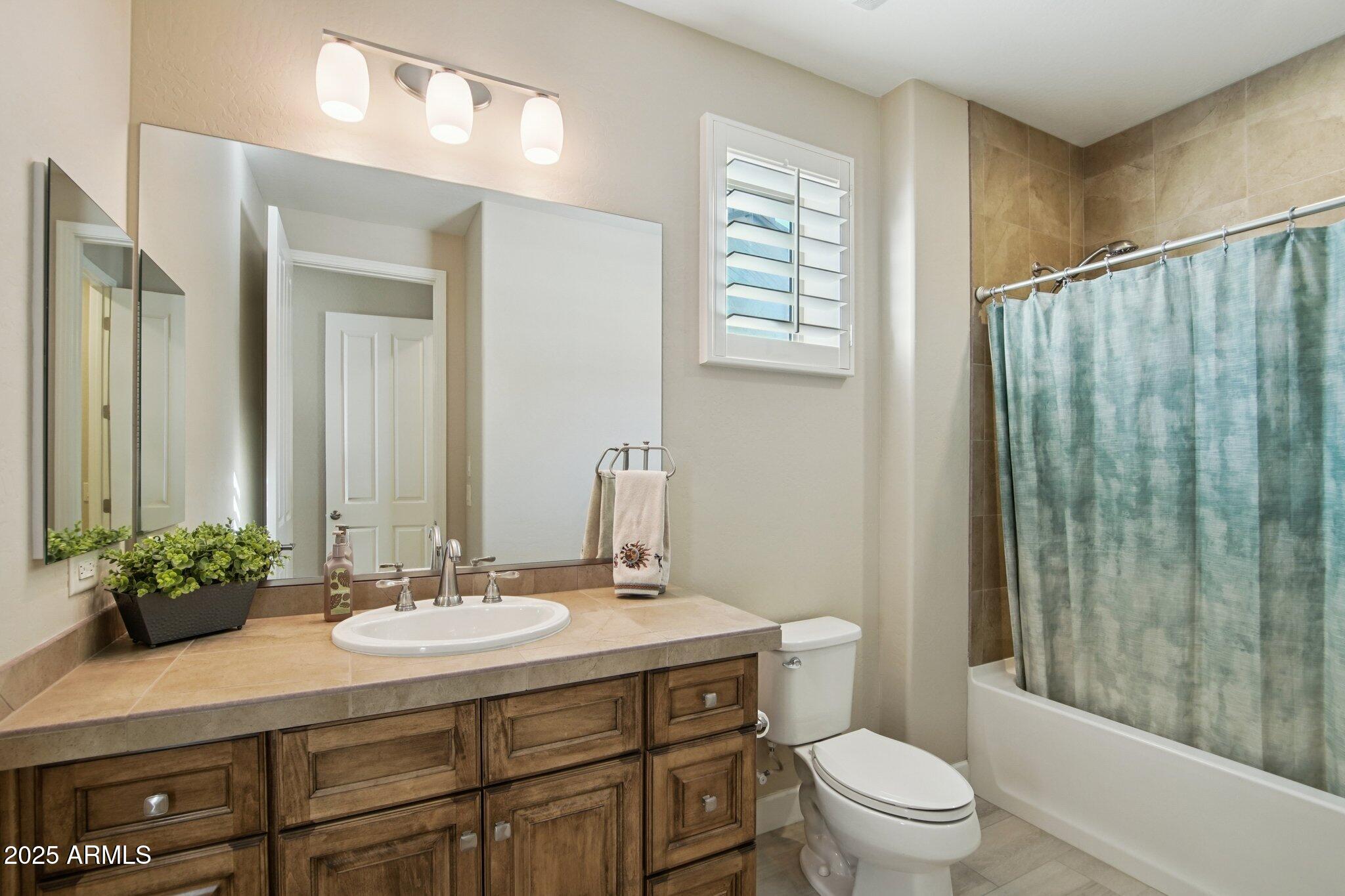 16813 West Berkeley Road Goodyear, AZ 85395 - Photo 14 of 38 16-web-or-mls-W Berkeley Rd-S1712-016