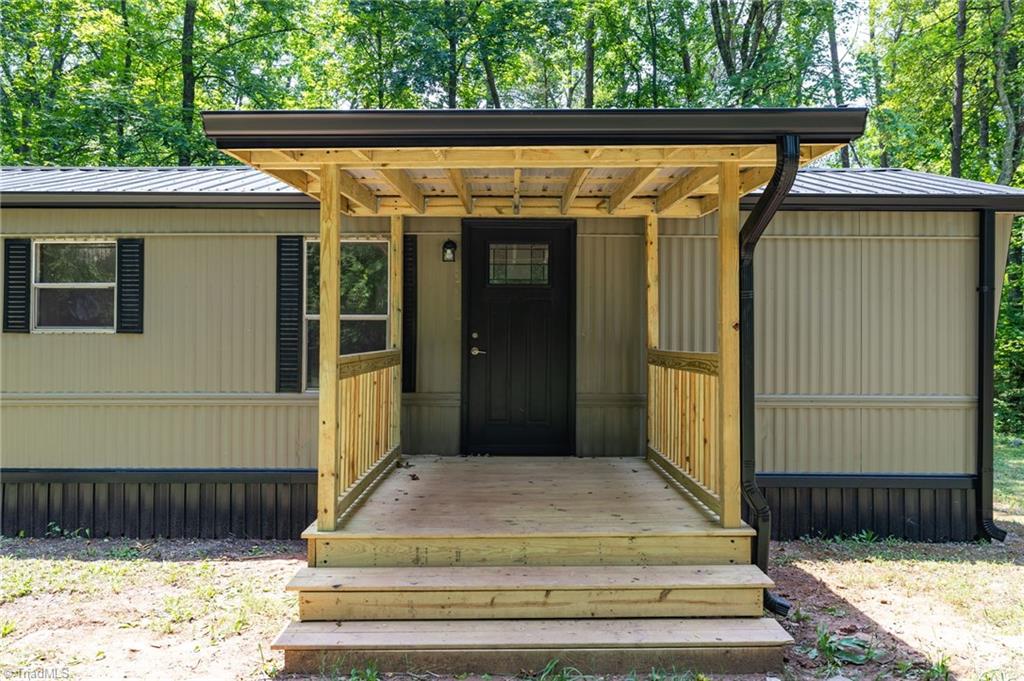 248 Shady Grove Road Eden, NC 27288 - Photo 4 of 27 Gallery Image 4