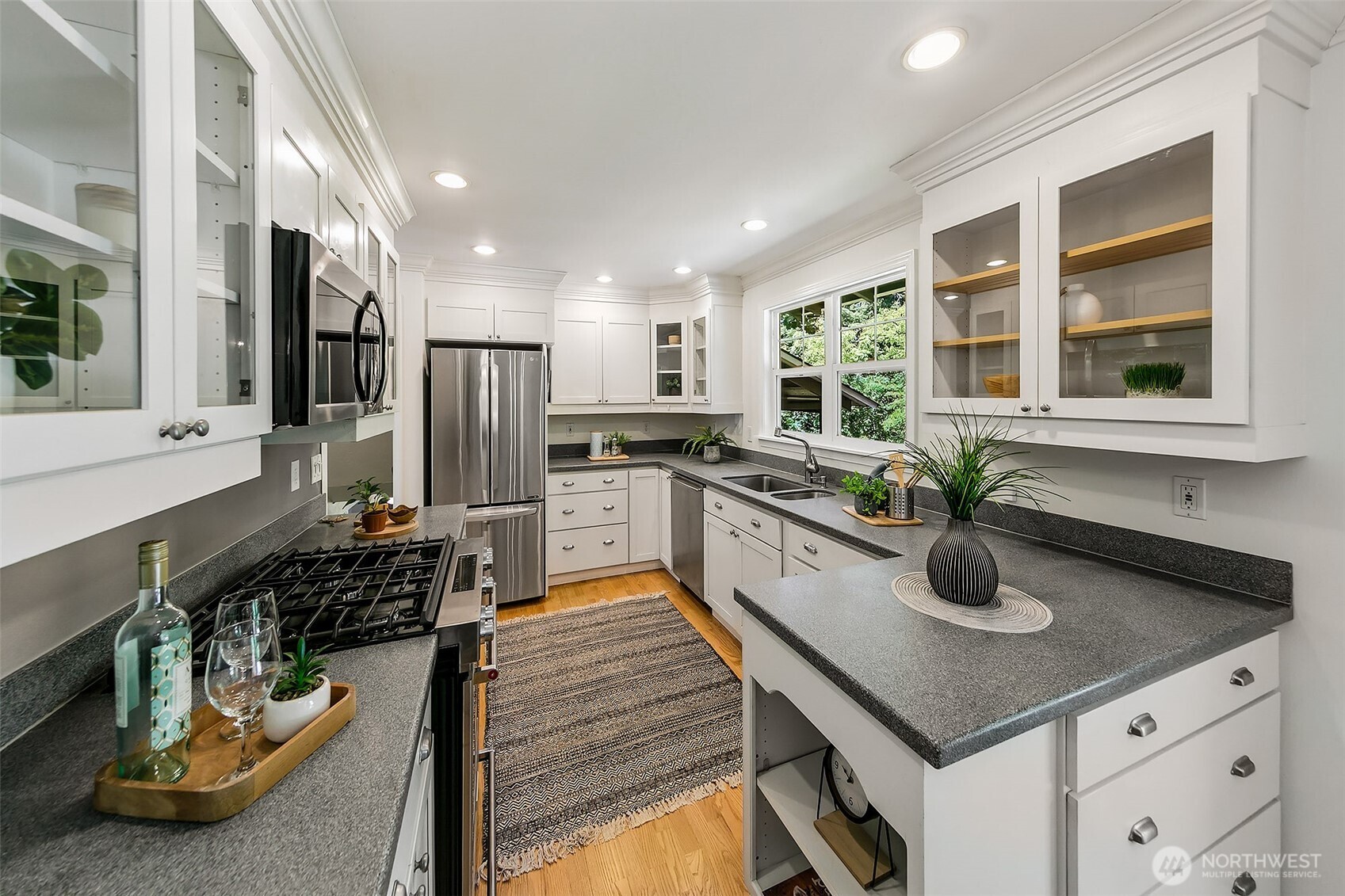 9317 217th Place Southwest Edmonds, WA 98020 - Photo 8 of 32