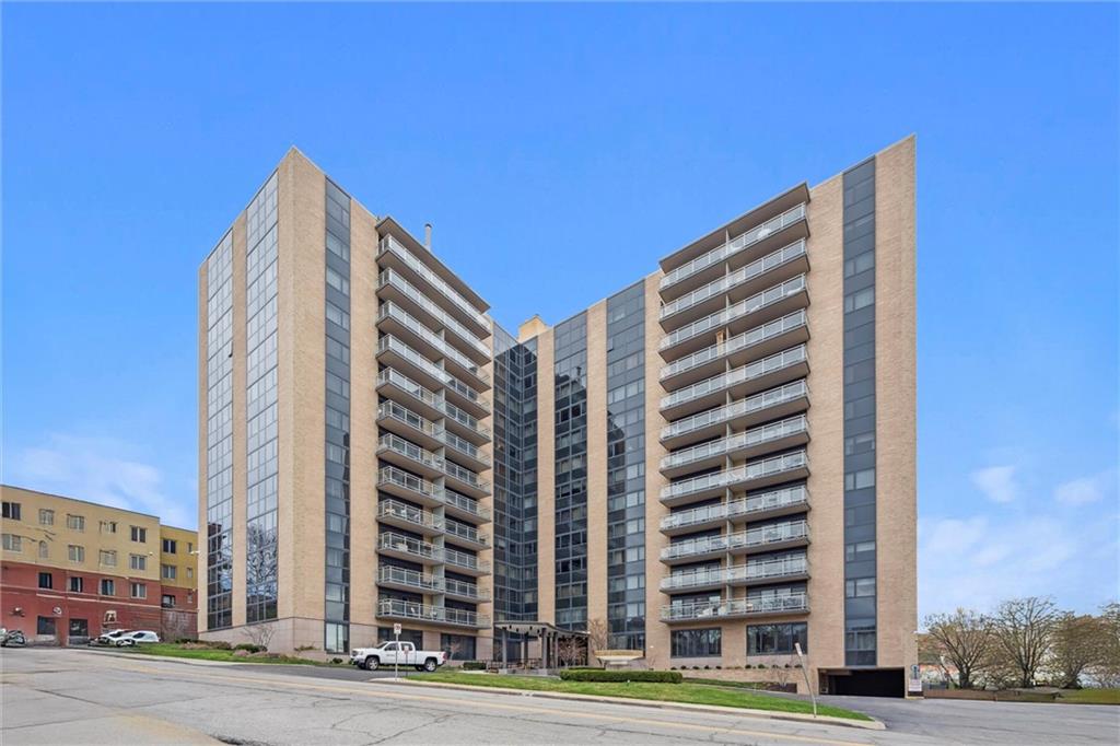 4545 Wornall Road, Unit 1210 Kansas City, MO 64111 - Photo 1 of 50