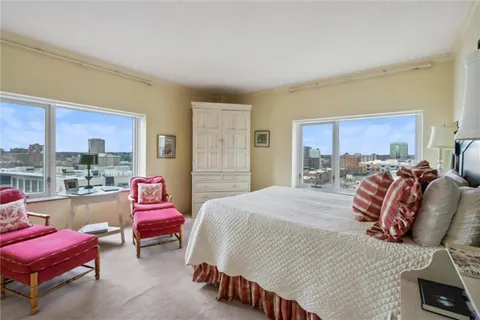 $750,000 | 4545 Wornall Road, Unit 1210, Kansas City, MO 64111